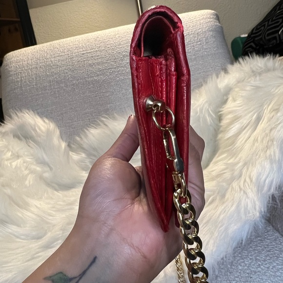 CHANEL RED CALFSKIN CROSSBODY WOC - Picture 5 of 9